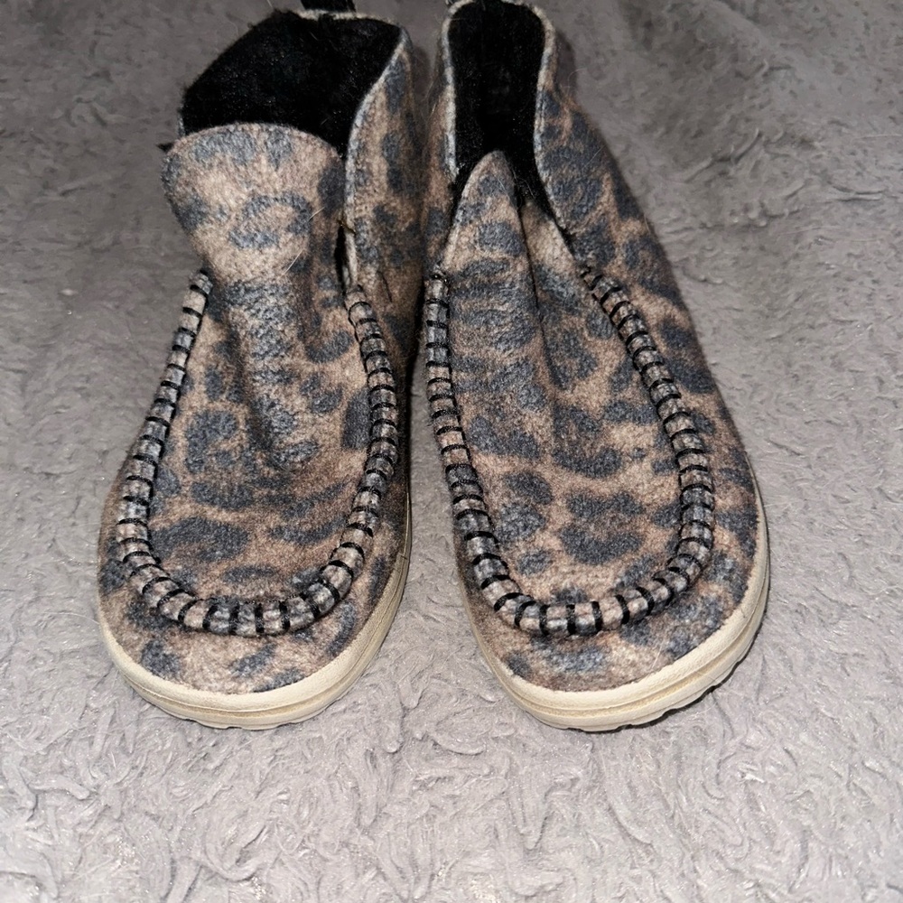 Women’s Hey Dude boots